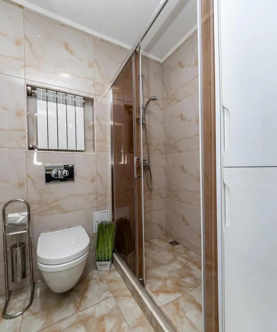 Vip Apartment Near Arena City Kyiv Ukraine
