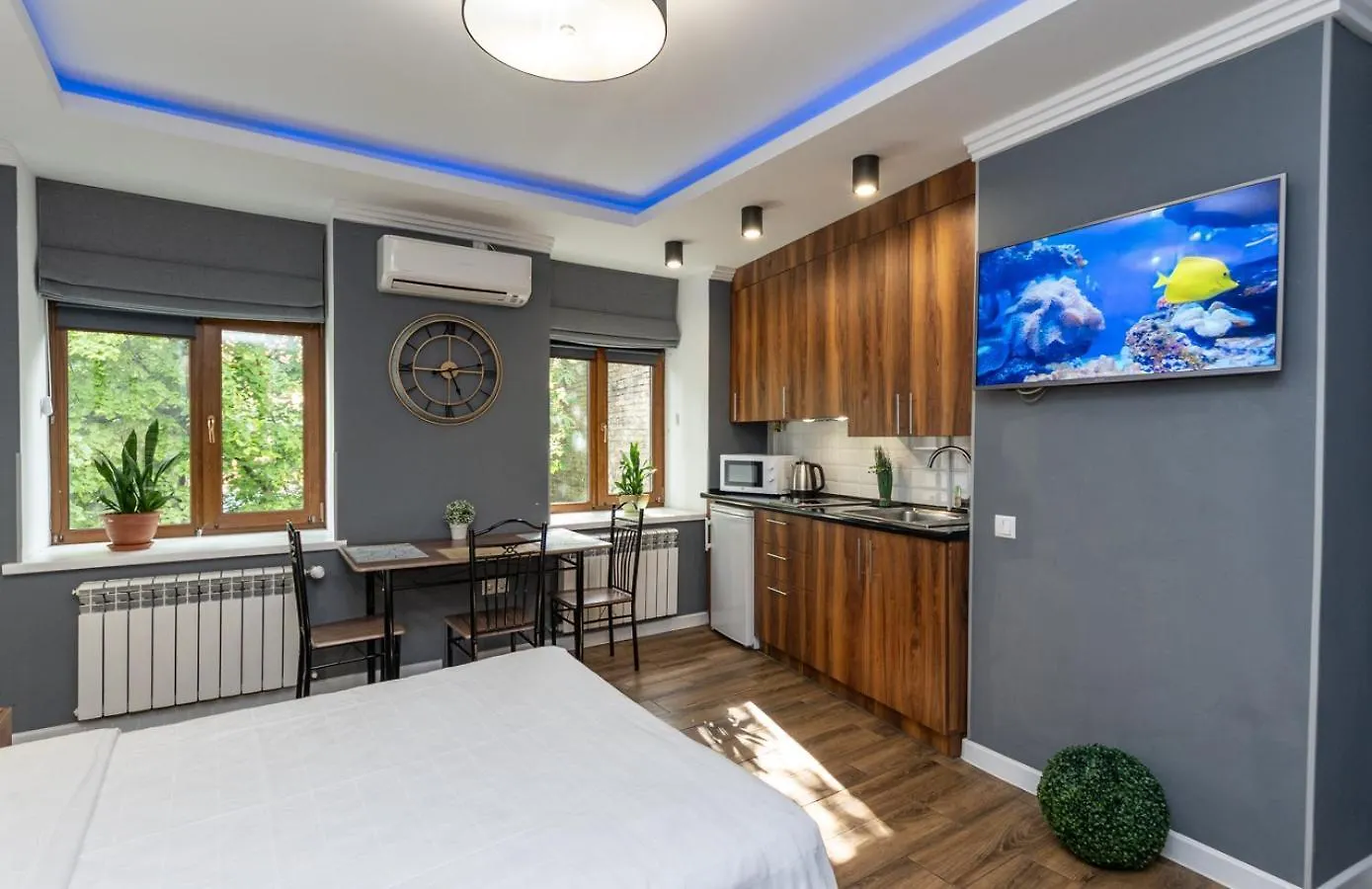 Vip Apartment Near Arena City Kyiv